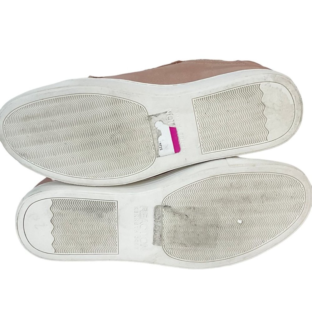 Kenneth Cole Reaction Shoes Women’s Size 7.5 Joey 2 Fashion Sneakers Pink Satin - Picture 6 of 8